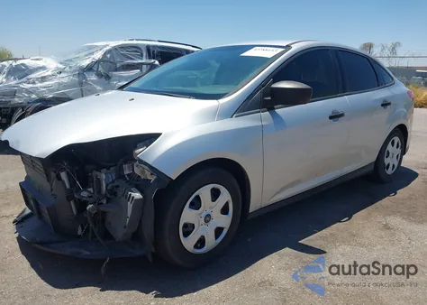 2013 Ford Focus S из США, поврежденный, VIN 1FADP3E2XDL379303